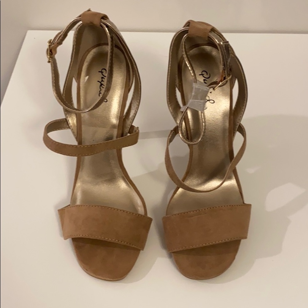 Never been worn scrappy heels